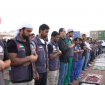 متطوعو عملية "الفارس الشهم 3" يشاركون الغزيين في شعائر عيد الأضحى المبارك