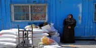 "أونروا" توقف توزيع المساعدات الغذائية في غزة