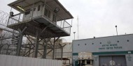 الاحتلال يقتحم سجن عسقلان وينقل 50 أسيراً لقسم 3