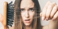 13 خطأ شائع يؤدي إلى تساقط الشعر
