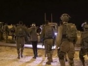 فيديو | الاحتلال يعتقل شابا من مخيم الفوار جنوب الخليل